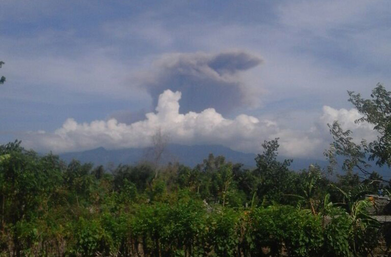 Letusan Gunungapi Rinjani 27 September 2016 pukul 14:45 WITA